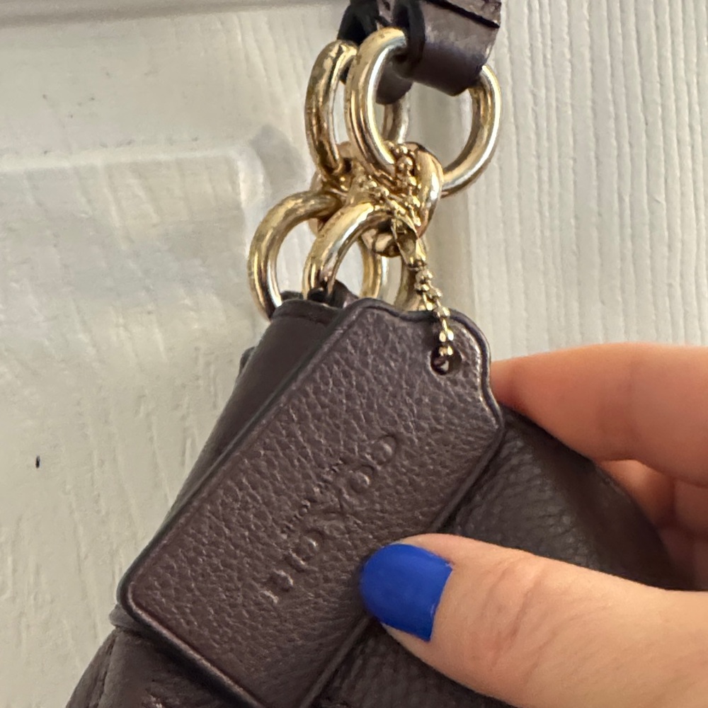 Coach Dark Brown Leather Shoulder Bag with Gold Hardware - Picture 5 of 8